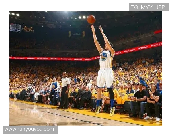 克莱汤普森：勇士队的三分射手与篮球传奇的成长之路